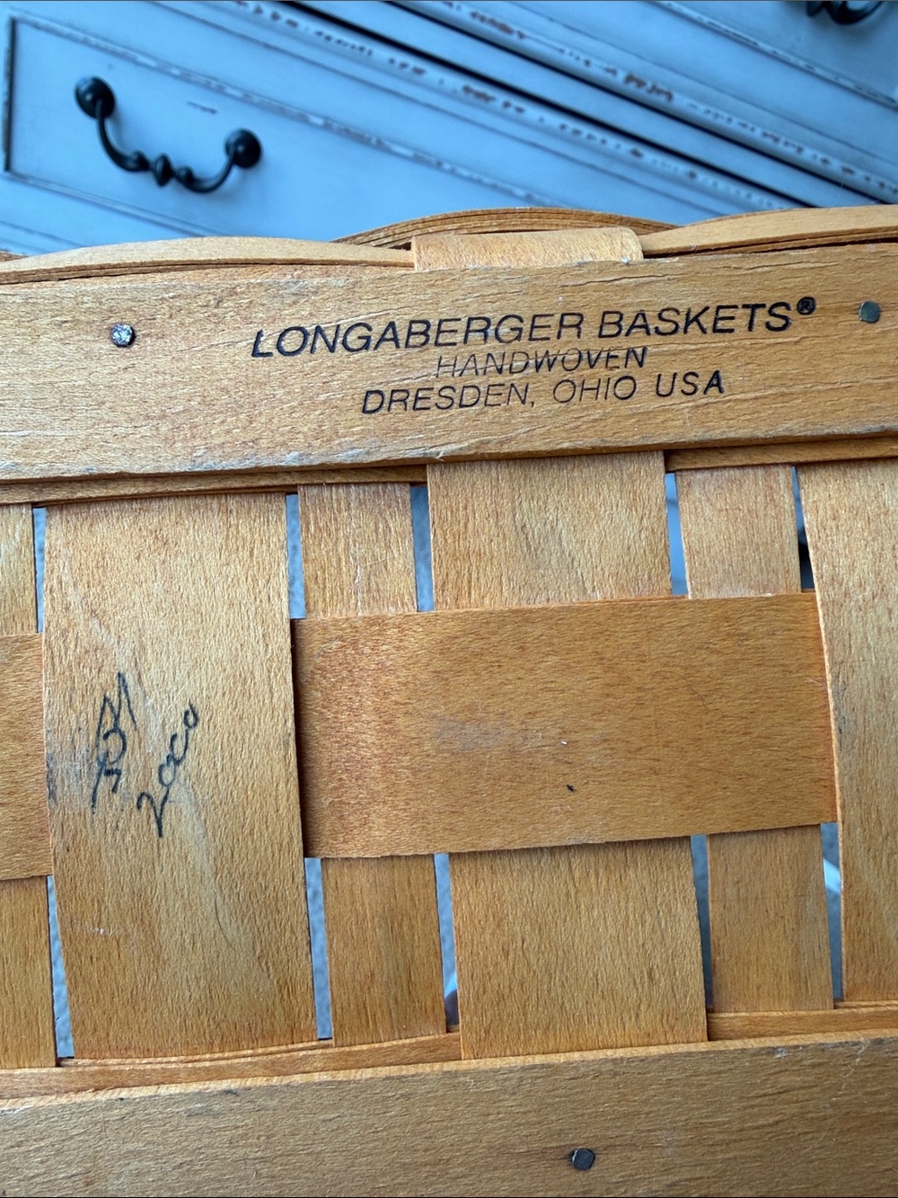 Longaberger Handwoven Tan Bread Basket with Blue Floral Liner & plastic liner - Picture 7 of 8
